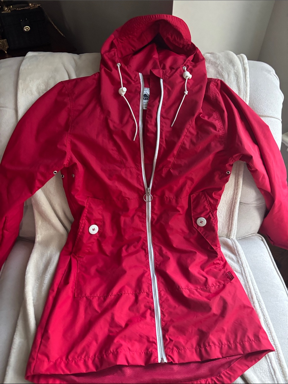 Penfield Red Hooded Trench Raincoat in xs